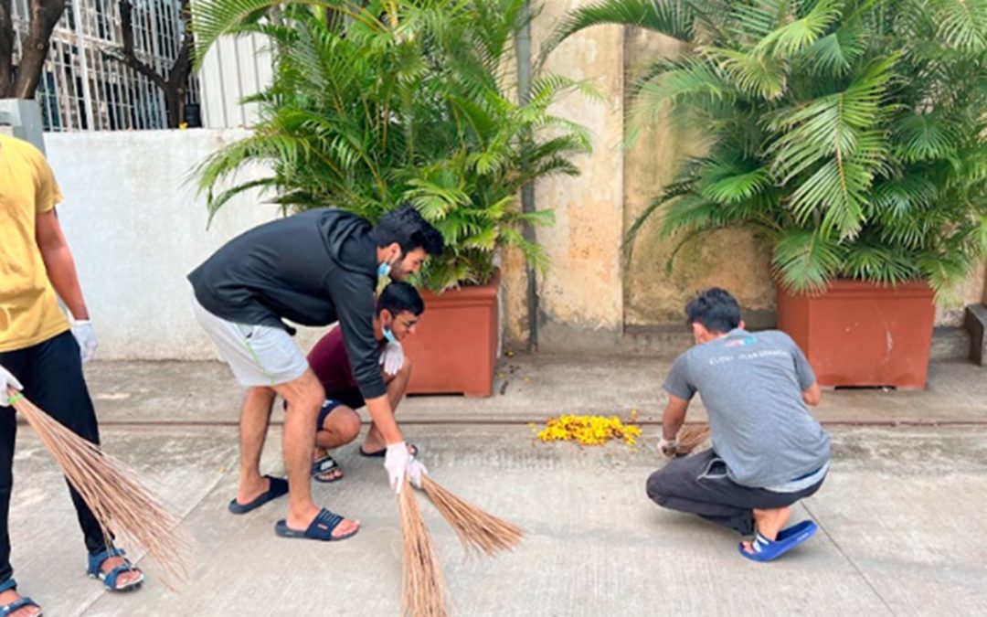 Dedicated Clean-Up Effort at IIIT-B in Support of Swachh Bharat Mission